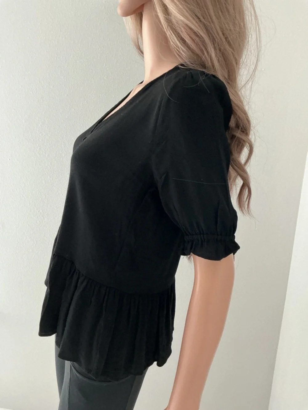 Madewell Courtyard Ruffle-Hem Top in Black Sz xs